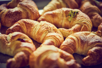 Cornetti caldi al bar