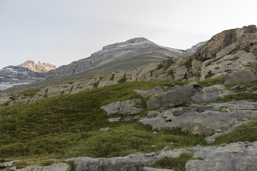 Fototapeta na wymiar summit of pyrenees