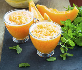 Melon smoothies with mint leaves
