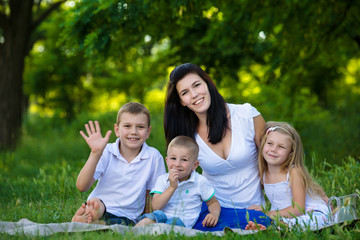 Fototapeta premium happy family at picnic