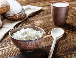 Cottage cheese, milk, bread, breakfast