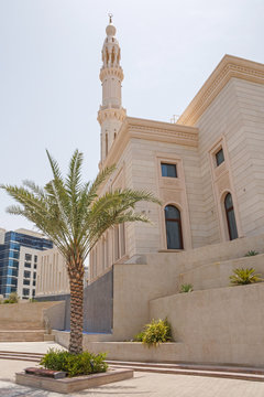 mosque at pedestrian walkway in Dubai Marina district