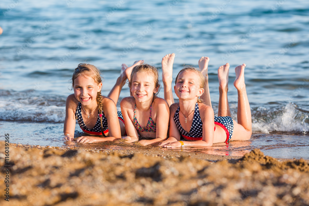 Sticker Happy kids on the beach