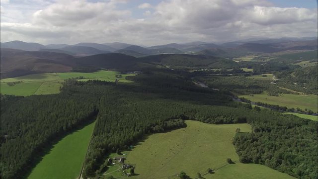 River Dee Landscape Leading To Balmoral