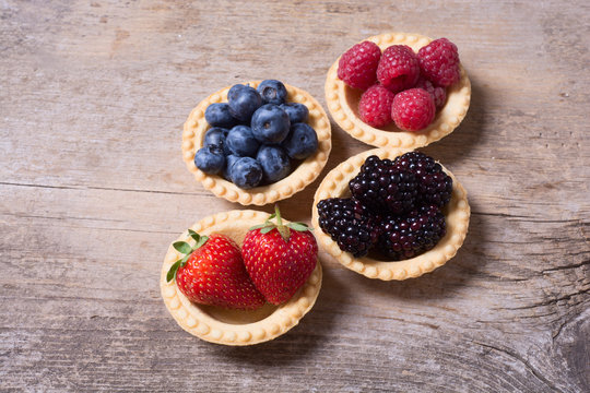 berries : raspberries , blueberries , blackberries , strawberrie