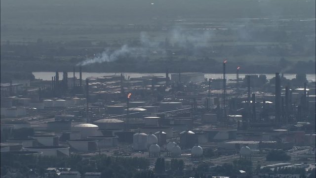 Oil Refinery