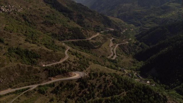 N116 Through Valley