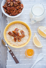 Oatmeal Porridge with Honey