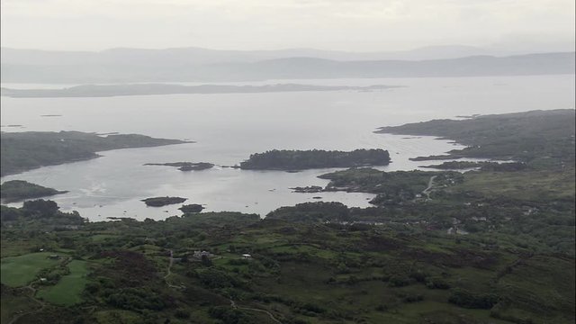 Reaveal Of Bantry Bay