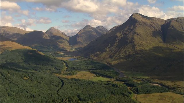 River Etive, Good Valley, Glencoe, Distance
