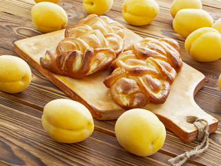 cake with jam and apricots