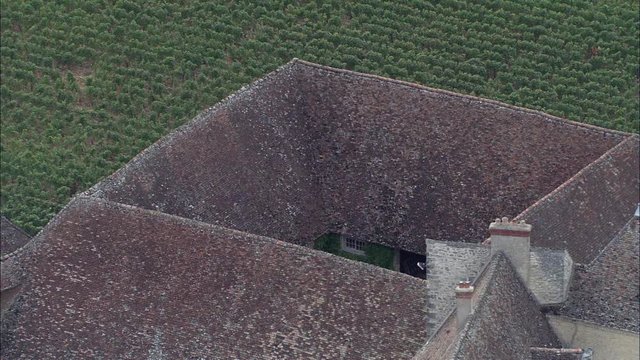 Clos De Vougeot