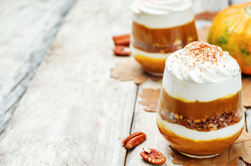 pumpkin butter Greek yogurt parfait