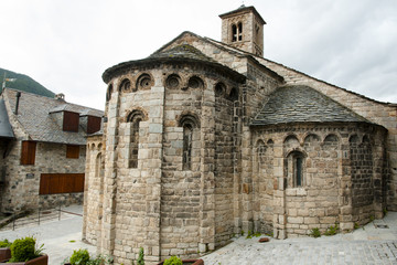 Fototapeta na wymiar Santa Maria Church - Taull - Spain