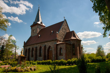 Fototapeta na wymiar New small Polish church