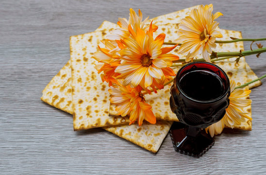 matzoh jewish passover bread torah