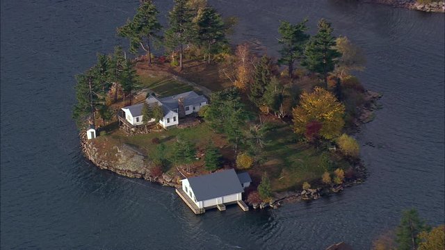 Thousand Island Near Boldt Castle 