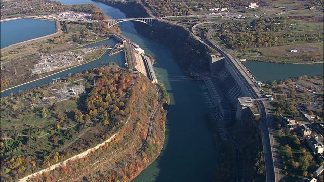 Hydroelectric Plants, Us And Canada 