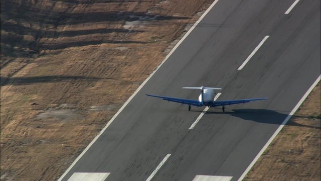 Plane Takeoff From Columbia Airport