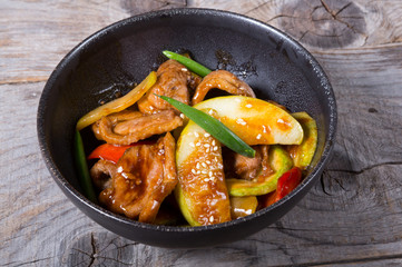 Duck meat with sweet pears