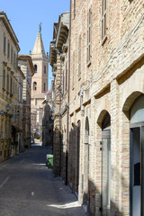 Fototapeta na wymiar The old center of Ripatransone on Marche, Italy
