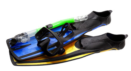 Naklejka premium Mask, snorkel and flippers of different colors with water drops