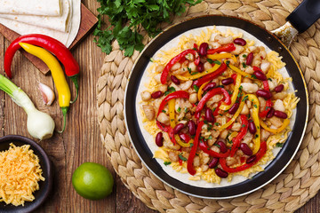 Quesadilla with chicken, served with guacamole or salsa sauce.