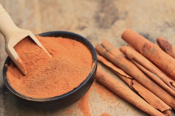 cinnamon powder with strick