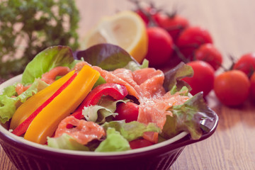 Smoked salmon salad