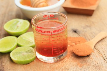 cinnamon powder with honey lemon