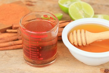 cinnamon powder with honey lemon