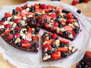 pizza made of chocolate and berries
