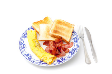 bacon with eggs whit knife and fork