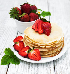 pancakes with strawberries