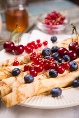 pancakes with berry