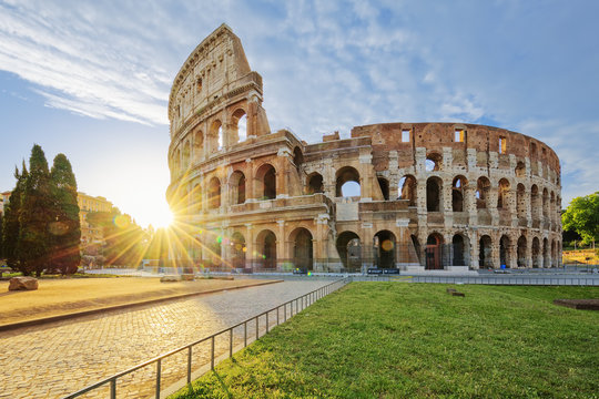 Fototapeta Colosseum in Rome with morning sun