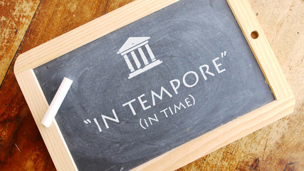 Fototapeta na wymiar In tempore. A Latin phrase meaning “in time”. University of Houston’ s motto.