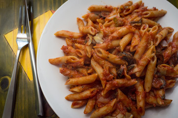 Penne Primavera Puttanesca