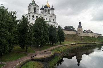 Fototapeta na wymiar View of the Pskov Kremlin,Pskov,Russia.