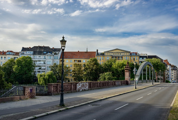 Die Lessingbrücke verbindet das Berliner Hansaviertel mit Moabit