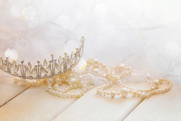 White pearls necklace and diamond tiara