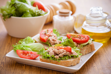 Sandwich tuna