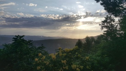 Fototapeta premium Zachód słońca, góry