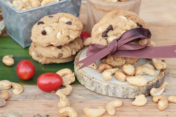 oatmeal cookies with chocolate and nuts is delicious.