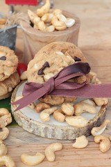 oatmeal cookies with chocolate and nuts is delicious.