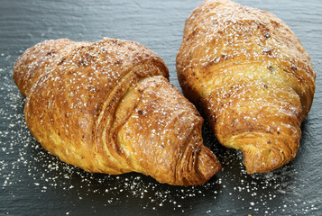 Nuss-Nougat-Croissant