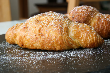 Nuss-Nougat-Croissant