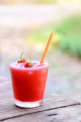 strawberry smoothies, allow to cool,Perfect to quench thirst in this hot weathe shallow DOF 