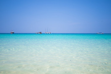 Fototapeta premium beautiful beach and tropical sea in Mai Ton island, Phuket