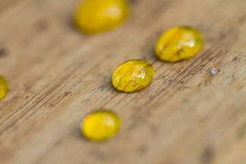 Small Honey drops